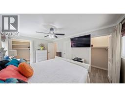 15 EVERGREEN HILL Road - 28