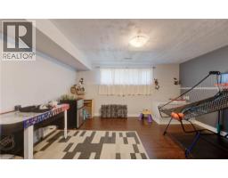 87 SUGAR MAPLE Street - 30