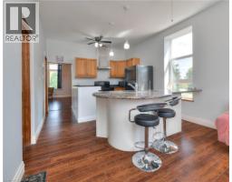 776597 BLANDFORD Road - 32