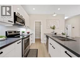 46 LOWELL Street N - 15