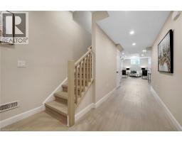 46 LOWELL Street N - 32
