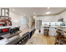 947 DEVERON Crescent - 10