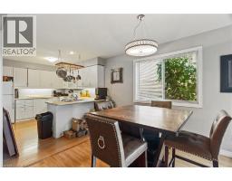 118 CHATEAU Crescent - 11
