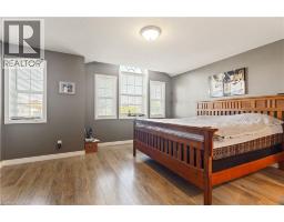 118 CHATEAU Crescent - 16