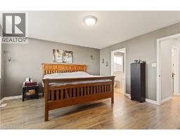 118 CHATEAU Crescent - 17