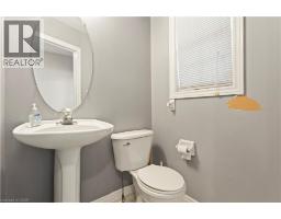 118 CHATEAU Crescent - 22