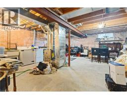 118 CHATEAU Crescent - 25