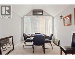118 CHATEAU Crescent - 28