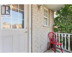 118 CHATEAU Crescent - 31