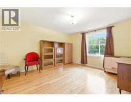 36 MARQUETTE Drive - 32