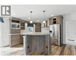 45 RIVERBEND Crescent - 9