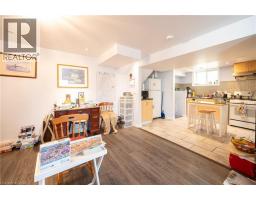 66 BELWOOD Crescent - 24
