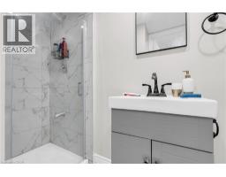 7 JENNER Court - 39