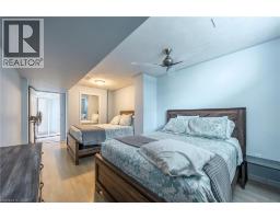 16 SNIDER Crescent - 18