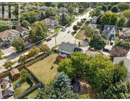 246 DARTMOOR Crescent - 39