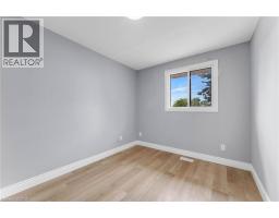 119 NICKOLAS Crescent - 19
