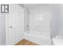 119 NICKOLAS Crescent - 22