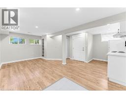 119 NICKOLAS Crescent - 25