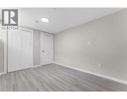 119 NICKOLAS Crescent - 33