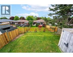 119 NICKOLAS Crescent - 42