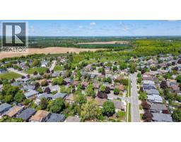 119 NICKOLAS Crescent - 47