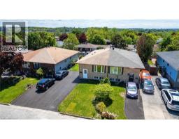 119 NICKOLAS Crescent - 6