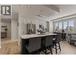 539 BELMONT Avenue W UnitNo. 502 - 4