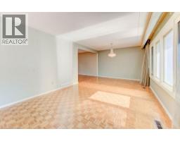 12 OLD YORK Crescent - 13