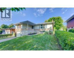 12 OLD YORK Crescent - 2