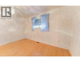 12 OLD YORK Crescent - 21