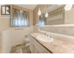 12 OLD YORK Crescent - 24