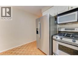 12 OLD YORK Crescent - 29