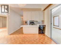 12 OLD YORK Crescent - 31