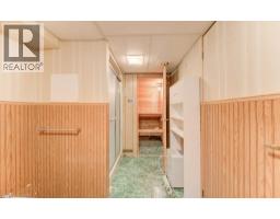 12 OLD YORK Crescent - 39