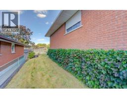 12 OLD YORK Crescent - 48