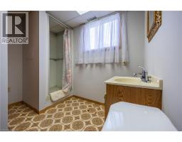 99 WELLINGTON Street - 15