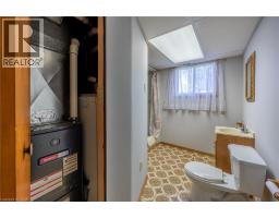 99 WELLINGTON Street - 16