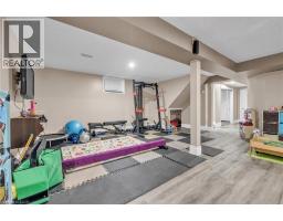 10 WESTVIEW Court - 32