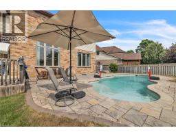 10 WESTVIEW Court - 40