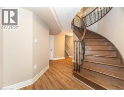9 LORUPE Court - 35
