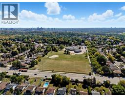 117 NORTHLAKE Drive UnitNo. A - 33