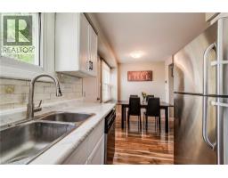 165 GREEN VALLEY Drive UnitNo. 16 - 10