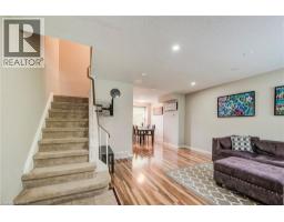 165 GREEN VALLEY Drive UnitNo. 16 - 5