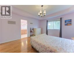 579 COMMONWEALTH Crescent - 23