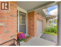 579 COMMONWEALTH Crescent - 3