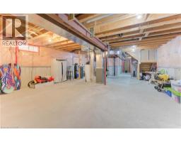 579 COMMONWEALTH Crescent - 37