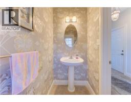 579 COMMONWEALTH Crescent - 7