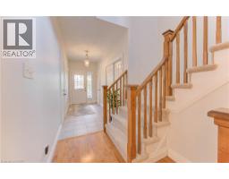 579 COMMONWEALTH Crescent - 8