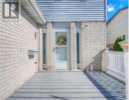 15 GLENDAN Court - 3