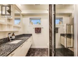 558 SPRUCEHILL Avenue - 22
